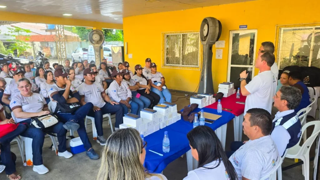 Prefeitura de Parintins entrega 100 dispositivos móveis para modernizar trabalho dos ACSs
