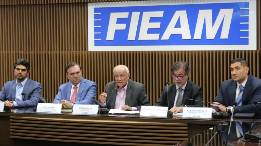 Debate sobre segurança jurídica e reforma tributária da Zona Franca de Manaus é realizado