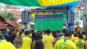 Ruas da Copa em Manaus Reúnem Famílias e Impulsionam Comércio Local Durante a Copa do Mundo