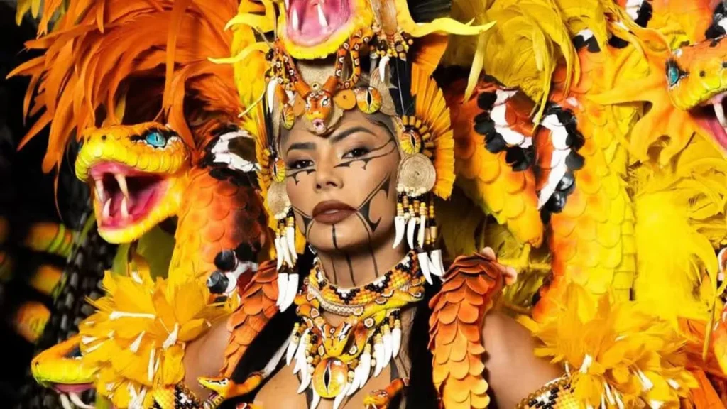 Marciele Albuquerque brilha ao emergir da Cobra-Grande na abertura do Festival de Parintins 2026