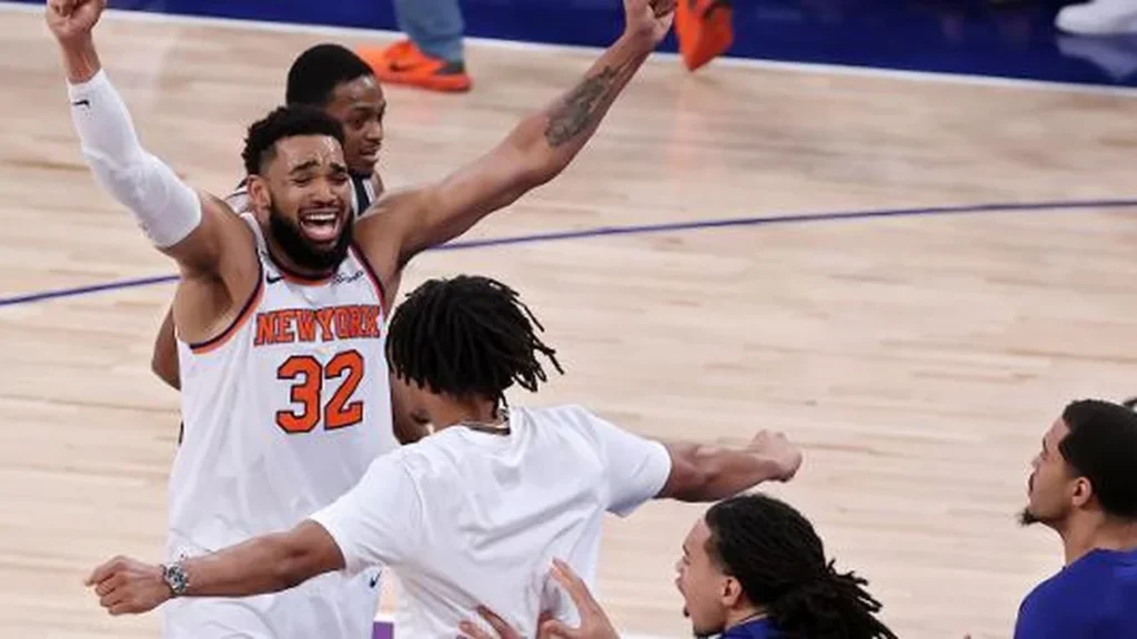 New York Knicks fazem virada histórica, vencem Spurs por 3 a 1 e ficam perto do título da NBA