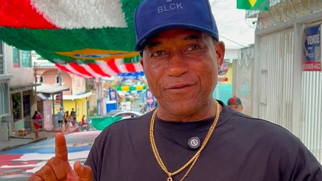 Viola destaca fé vibrante do povo de Manaus na Seleção durante visita à Rua da Copa