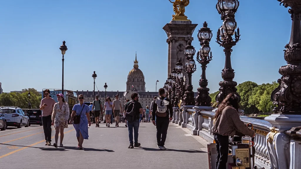 Calor Extremo na Île-de-France: Veja Como o Termômetro Pode Chegar a 39°C Calor Extremo na Île-de-France: Veja Como o Termômetro Pode Chegar a 39°C