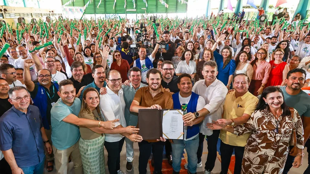 Manaus forma nova turma de agentes de saúde e implementa promoção por titulação na Semsa Manaus forma nova turma de agentes de saúde e implementa promoção por titulação na Semsa