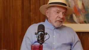 Lulinha mora na Espanha e não precisa comentar acusações, afirma Lula