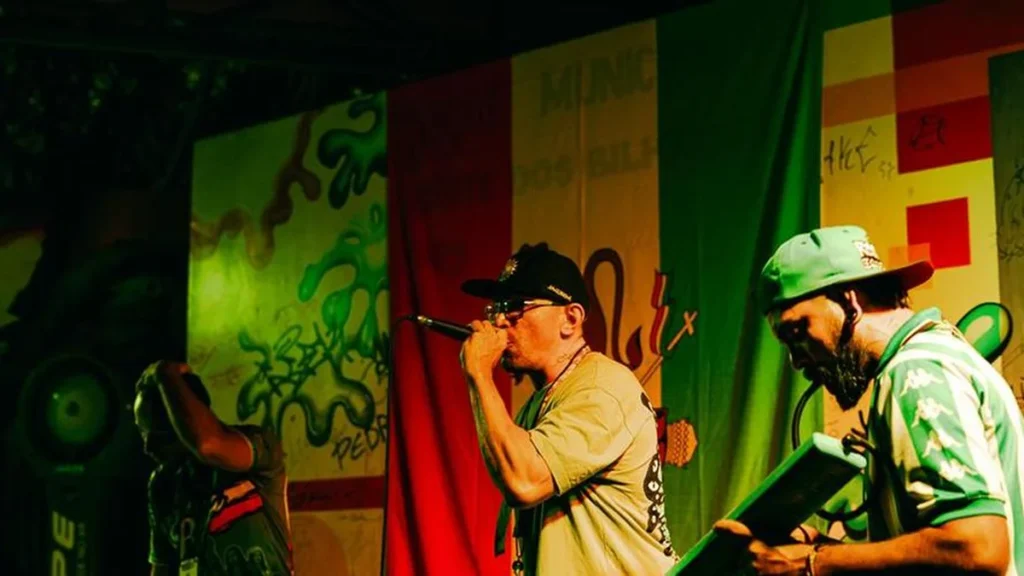 Skamosa transforma a comunidade do Nepal em palco da cultura urbana
